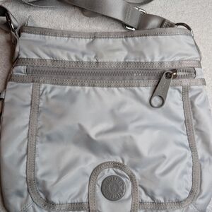 Kipling Gorilla Girlz Banda Silver Crossbody Bag - NWOT